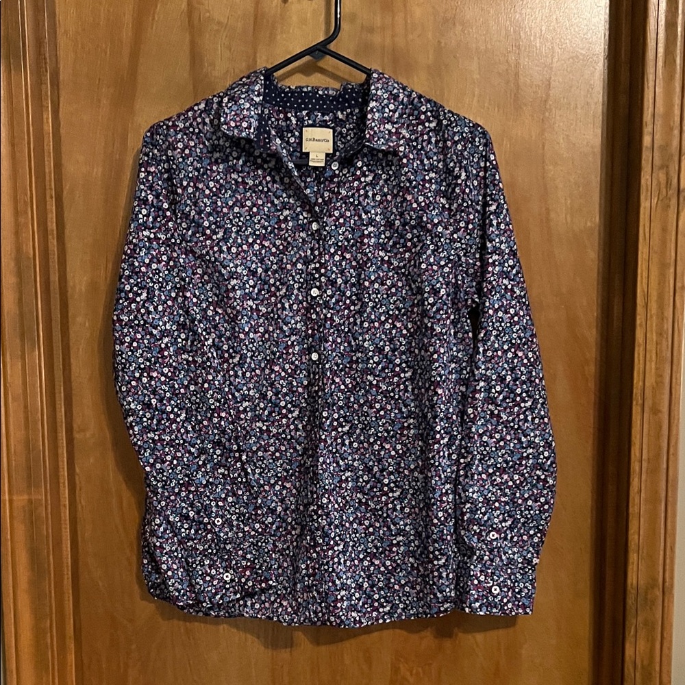 G.H. Bass & Co. Navy Floral Button-Down Shirt with Pink & White Details